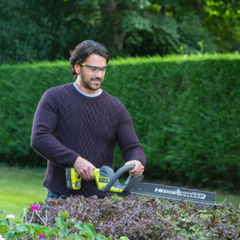 Taille-haies LINEA 18V - RYOBI RY18HT45A-0 - design en ligne - lames 45 cm - écartement 22 mm - HedgeSweep™ (vendu sans batterie)