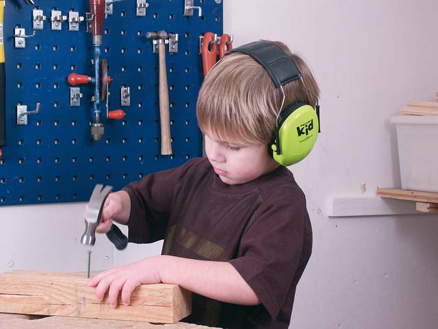 Casque de Protection Auditive 3M™ PELTOR™ Kid Vert SNR 27 dB