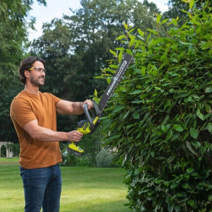Taille-haies LINEA 18V - RYOBI RY18HT45A-0 - design en ligne - lames 45 cm - écartement 22 mm - HedgeSweep™ (vendu sans batterie)