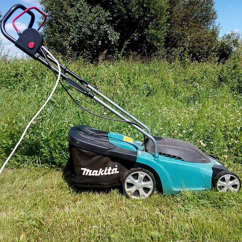 Tondeuse à gazon MAKITA ELM3320 33cm 1200W